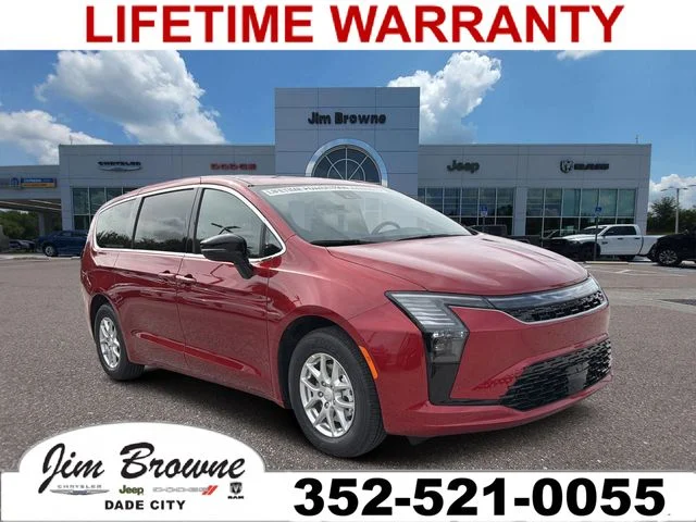 2027 Chrysler Pacifica Select's photo