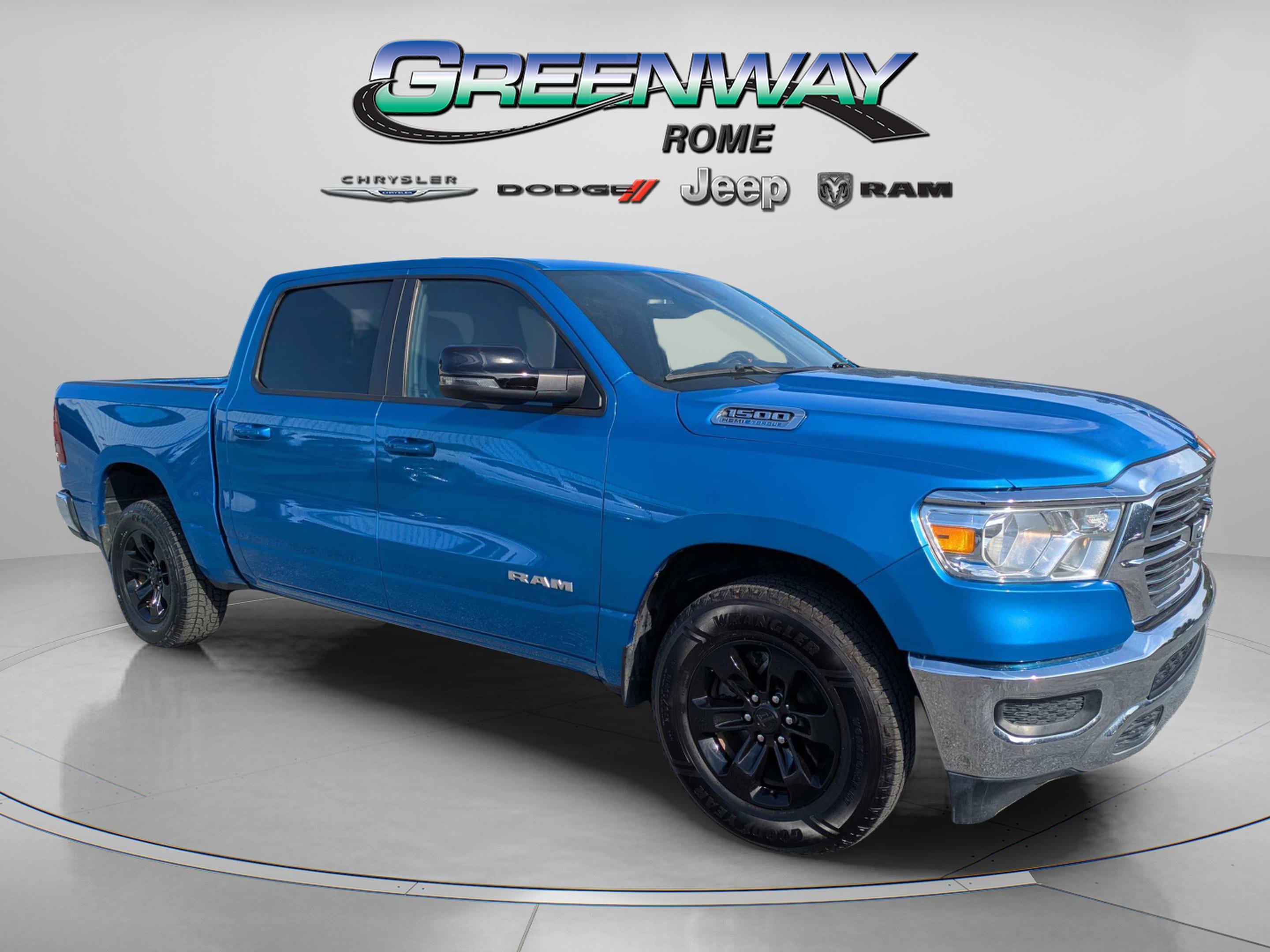 2024 RAM 1500 Laramie Crew Cab 5'7's photo