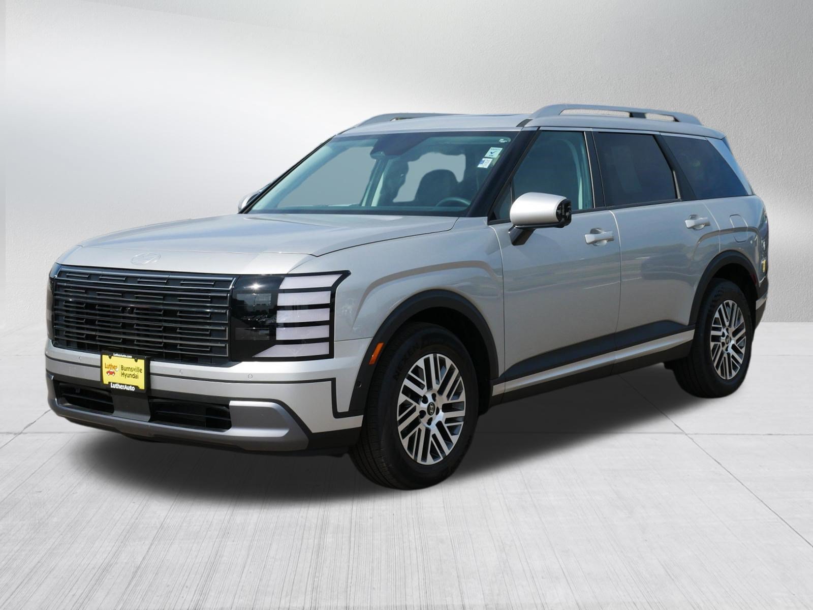 Certified Used 2026 Typhoon Silver Metallic Hyundai SEL Premium 7P image 3