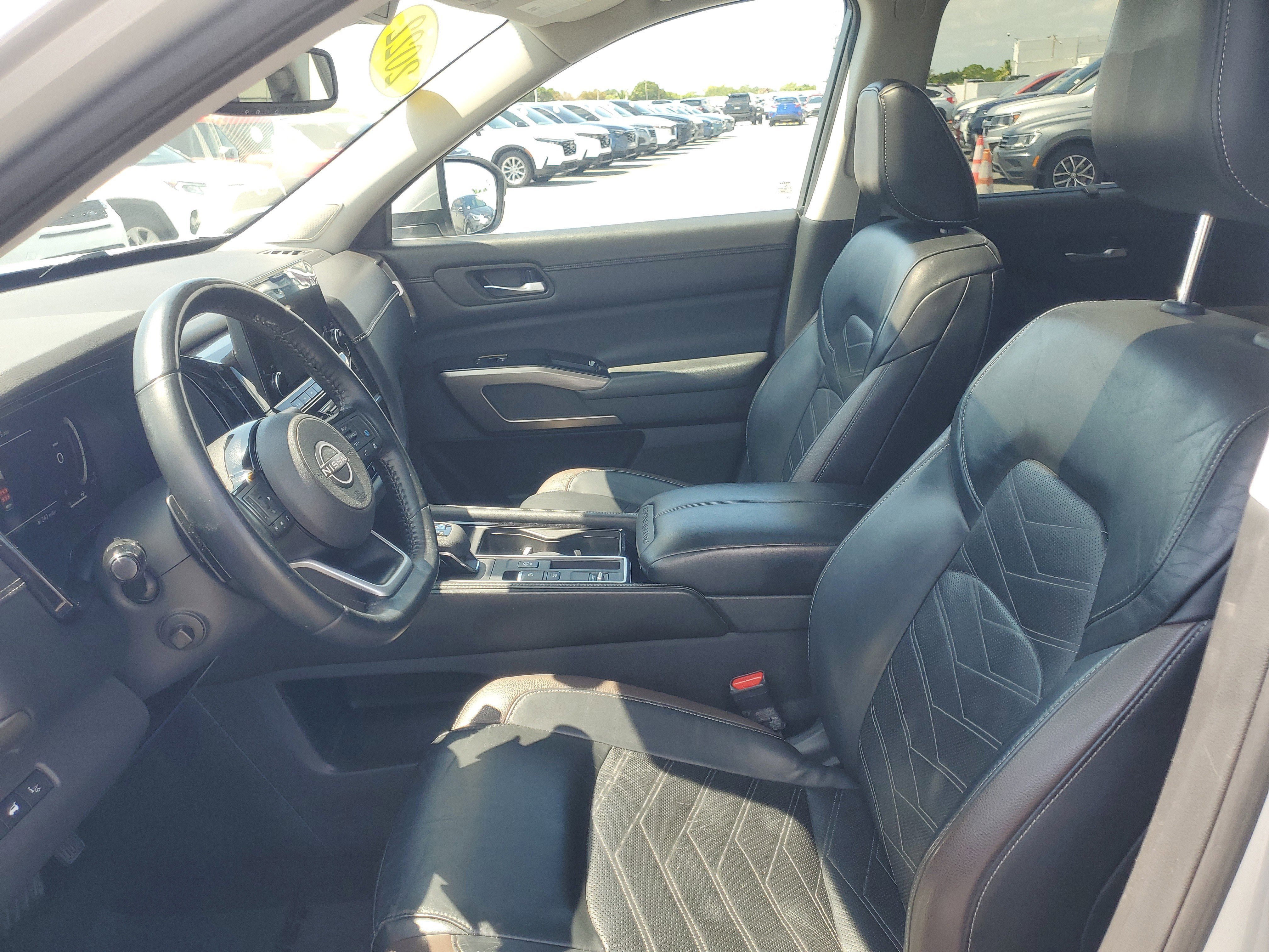 Used 2022 Brilliant Silver Metallic Nissan Platinum image 16