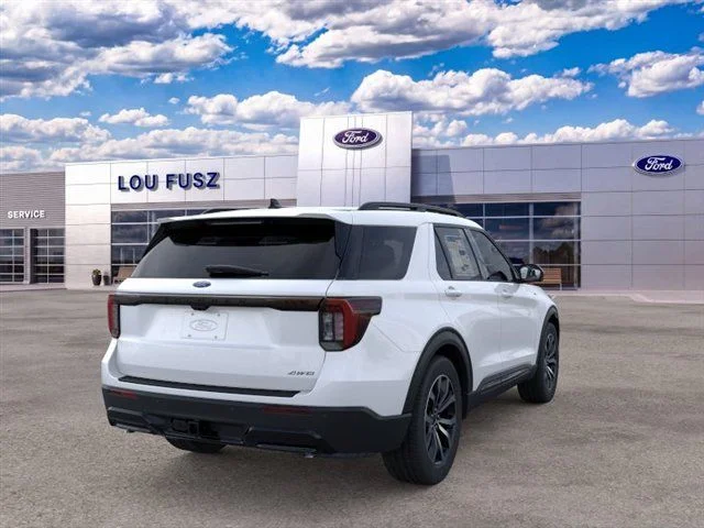 New 2026 Star White Metallic Tri-Coat Ford ST-Line image 8