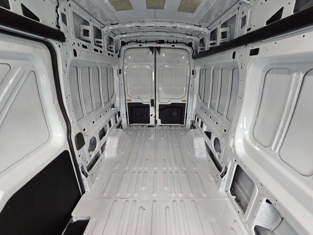New 2026 Oxford White Ford Base image 29