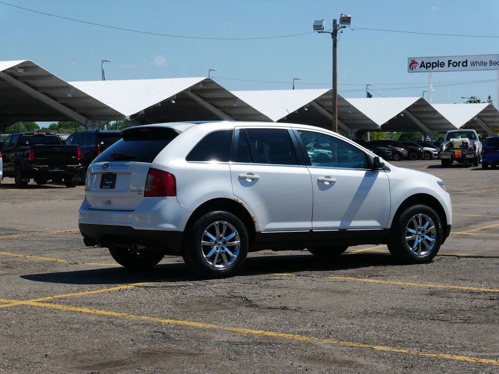 Used 2014 White Ford Limited image 3
