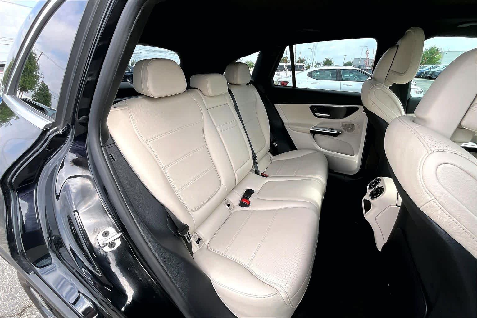Used 2024 Black Mercedes-Benz GLC 300 image 20