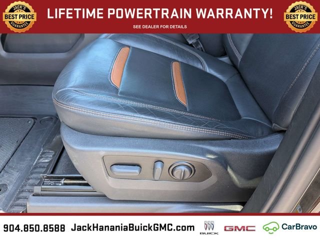 Used 2022 Black GMC AT4 image 21