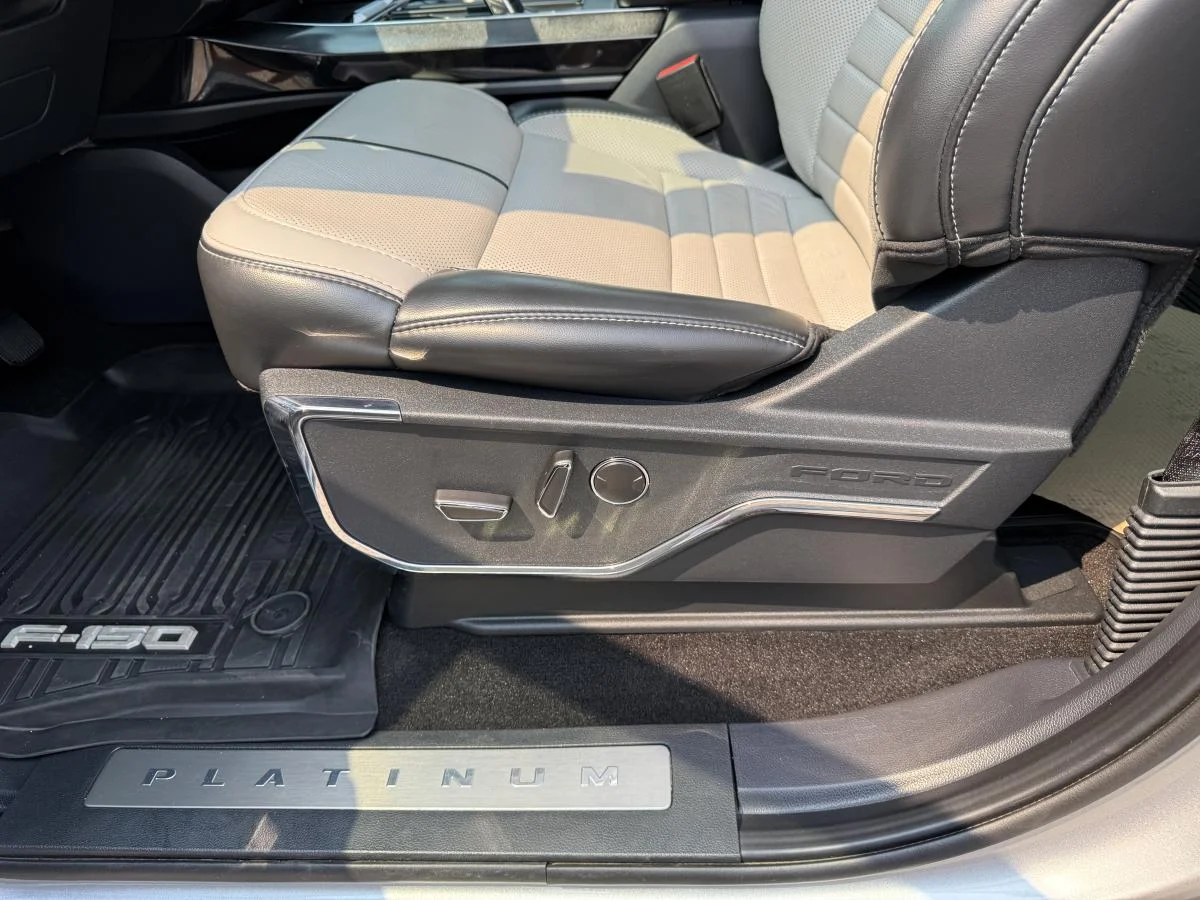 Used 2023 Grey Ford PRO image 17