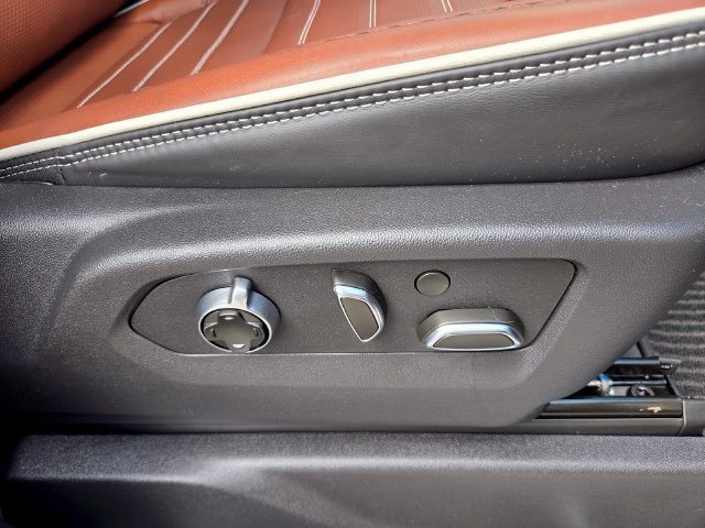 2025 GMC Sierra 1500 Denali Ultimate - Photo 16