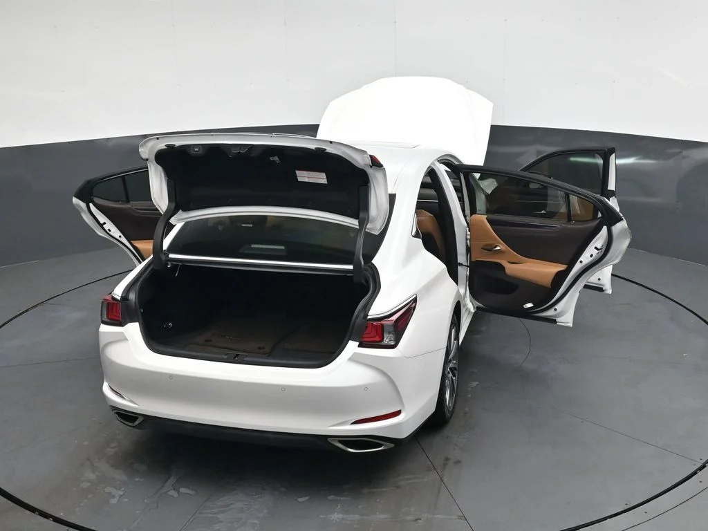 Used 2021 White Lexus 350 image 54