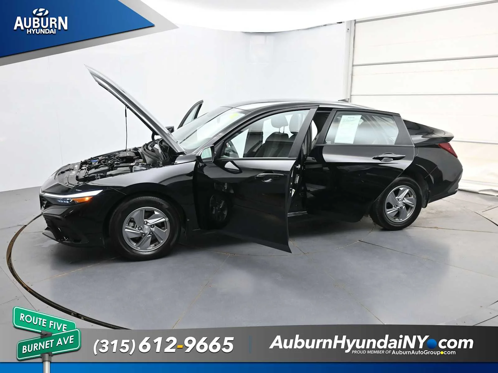Used 2024 Abyss Black Hyundai SE image 39