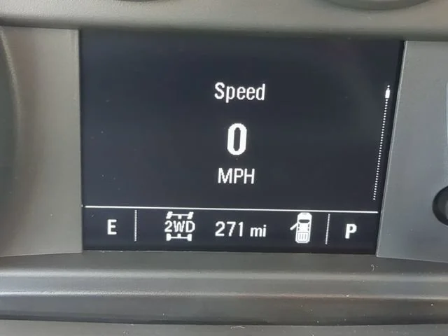 New 2025 Summit White GMC Pro image 15