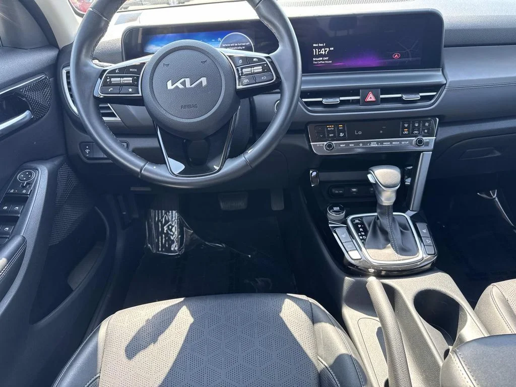 Used 2024 Blue Kia EX image 15