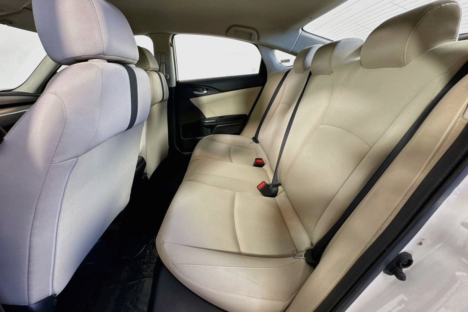 Used 2017 Taffeta White Honda LX image 21