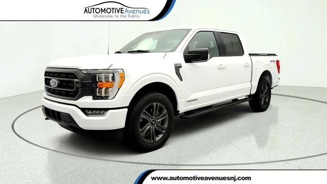 2023 Ford F-150 XLT 4WD SuperCrew 5.5' Box w/ 302A, PowerBoost & Max Trailer Tow