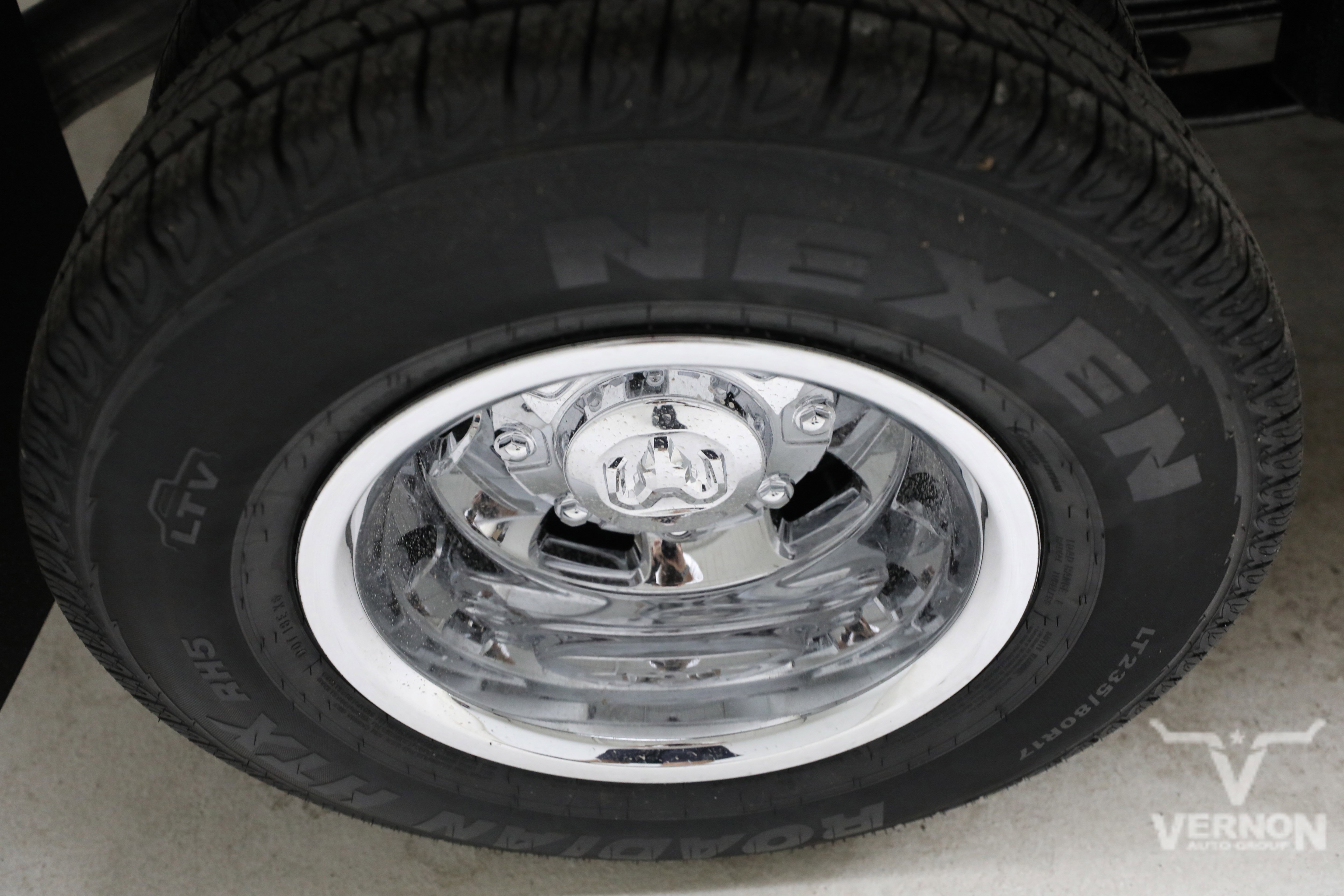 New 2026 Diamond Black Crystal Pearlcoat Ram N image 33