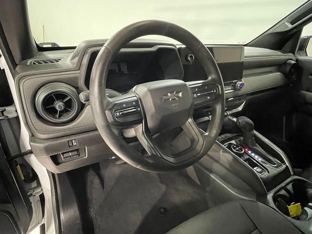 Used 2023 White Chevrolet Trail Boss image 22