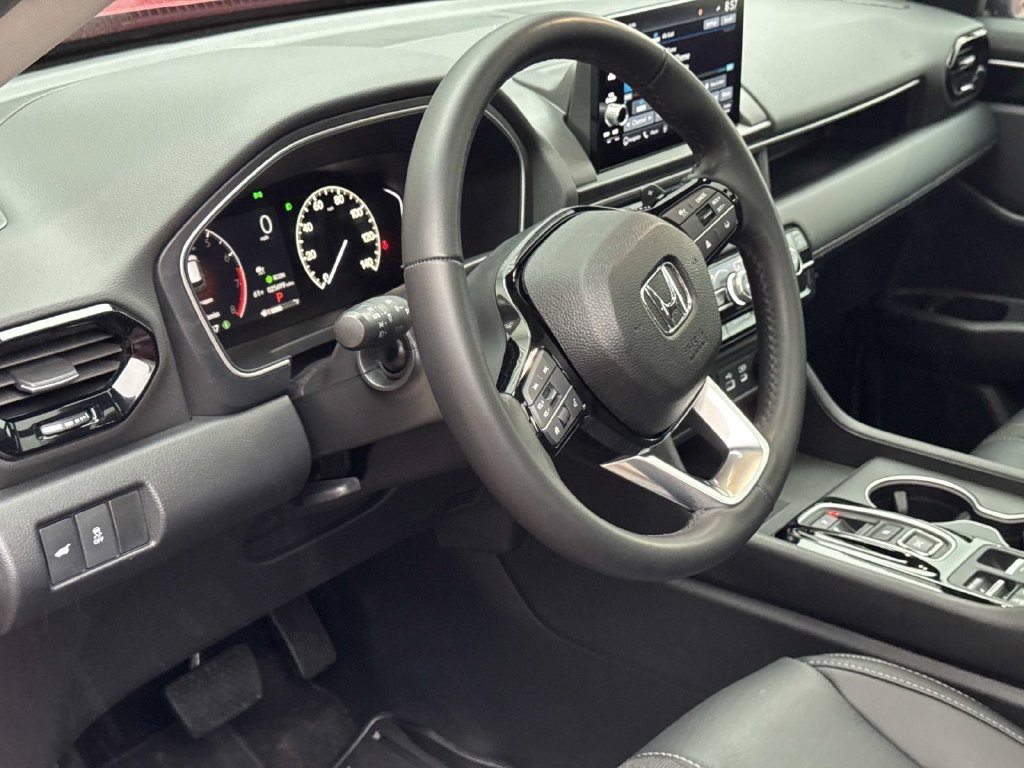 Used 2025 Red Honda Touring image 23