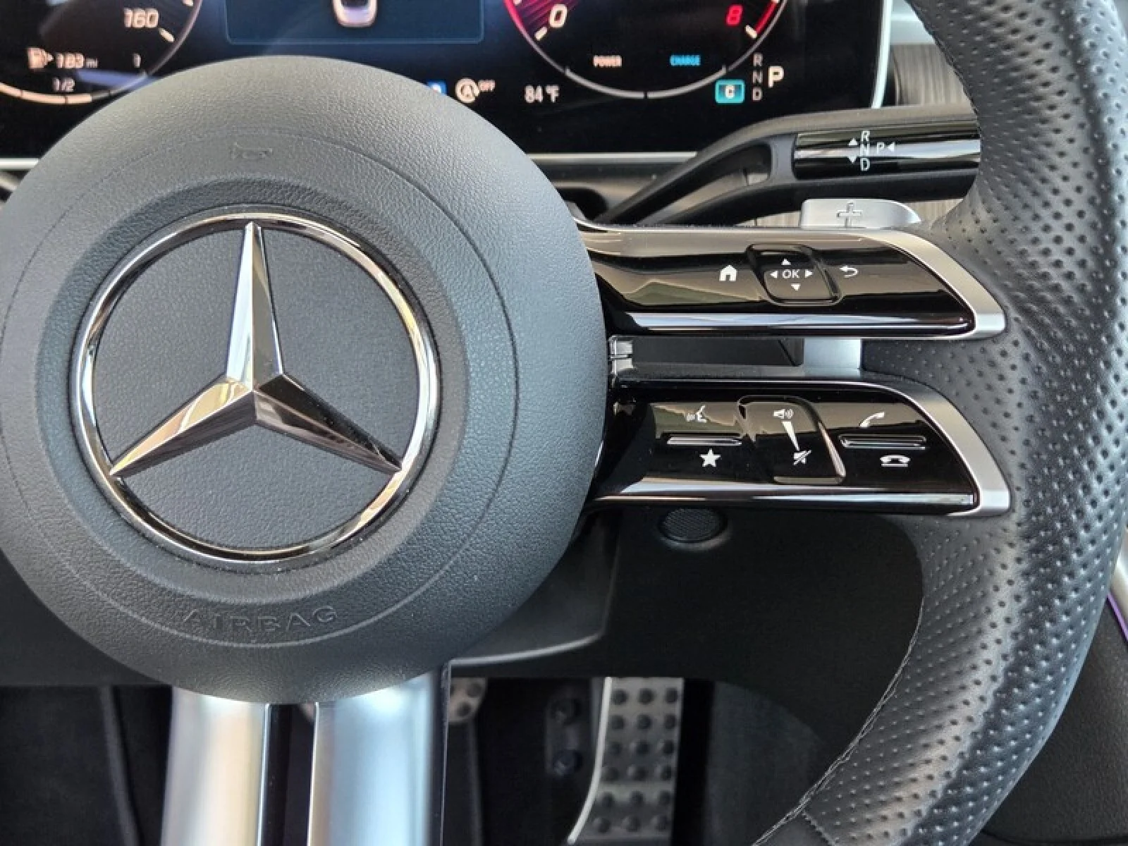 Certified Used 2024 MANUFAKTUR Alpine Grey Metallic Mercedes-Benz CLE 300 image 25