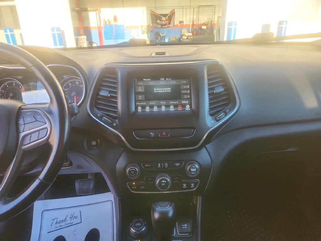 Photo 18