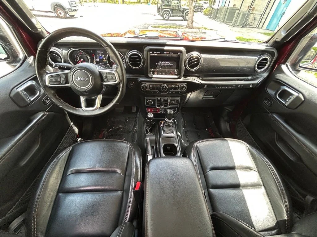 Used 2022 Red Jeep Unlimited Rubicon 392 image 11