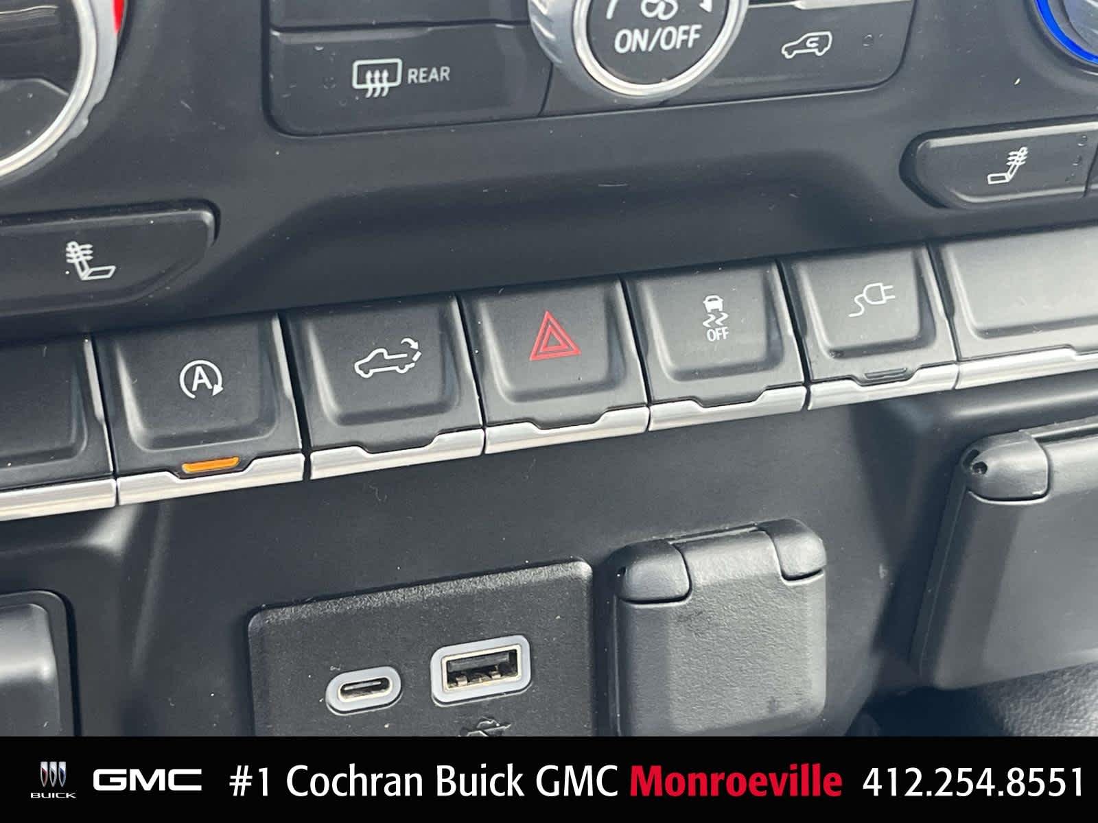 Used 2022 Summit White Chevrolet RST image 33