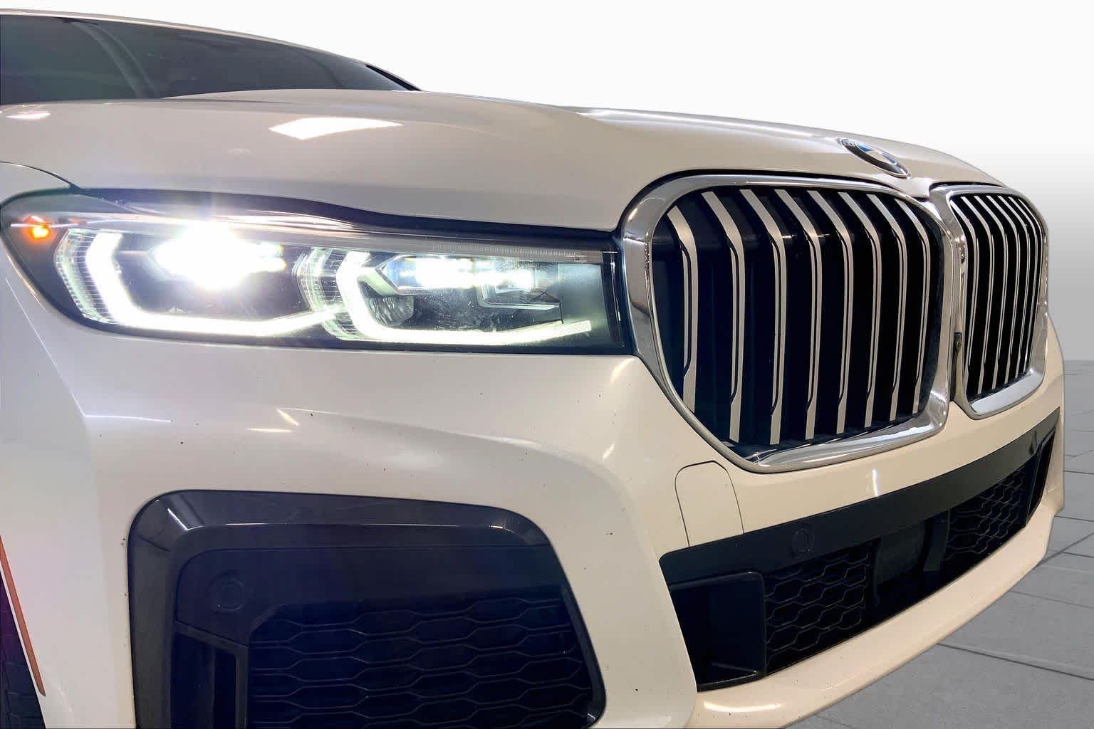 Used 2022 Mineral White Metallic BMW 750i xDrive image 32