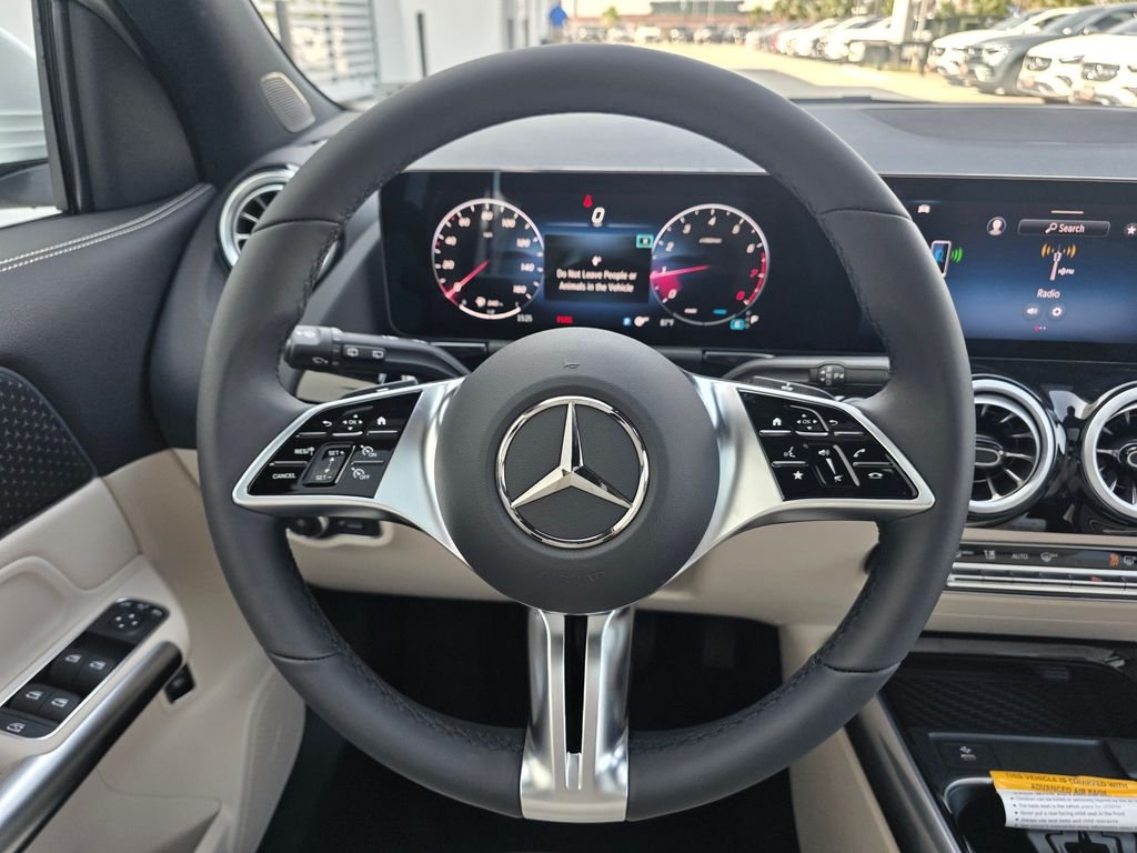 New 2026 Polar White Mercedes-Benz GLA 250 image 21