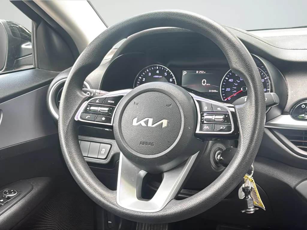 Used 2024 Black Kia LXS image 41