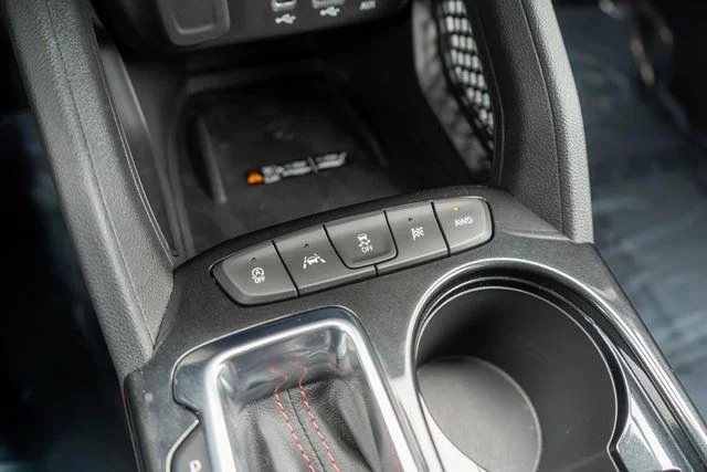 Used 2022 White Chevrolet RS image 29