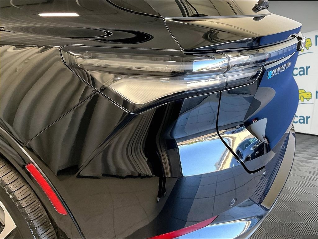 Used 2026 Black Chevrolet LT image 33
