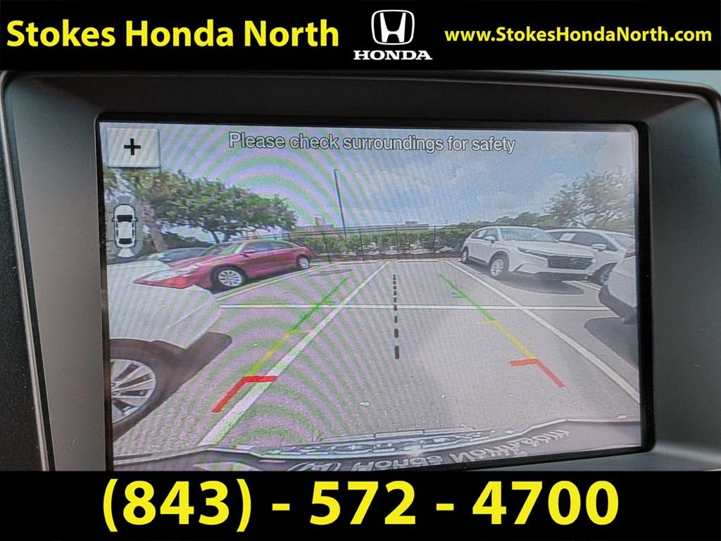 Used 2017  Ford Limited image 24