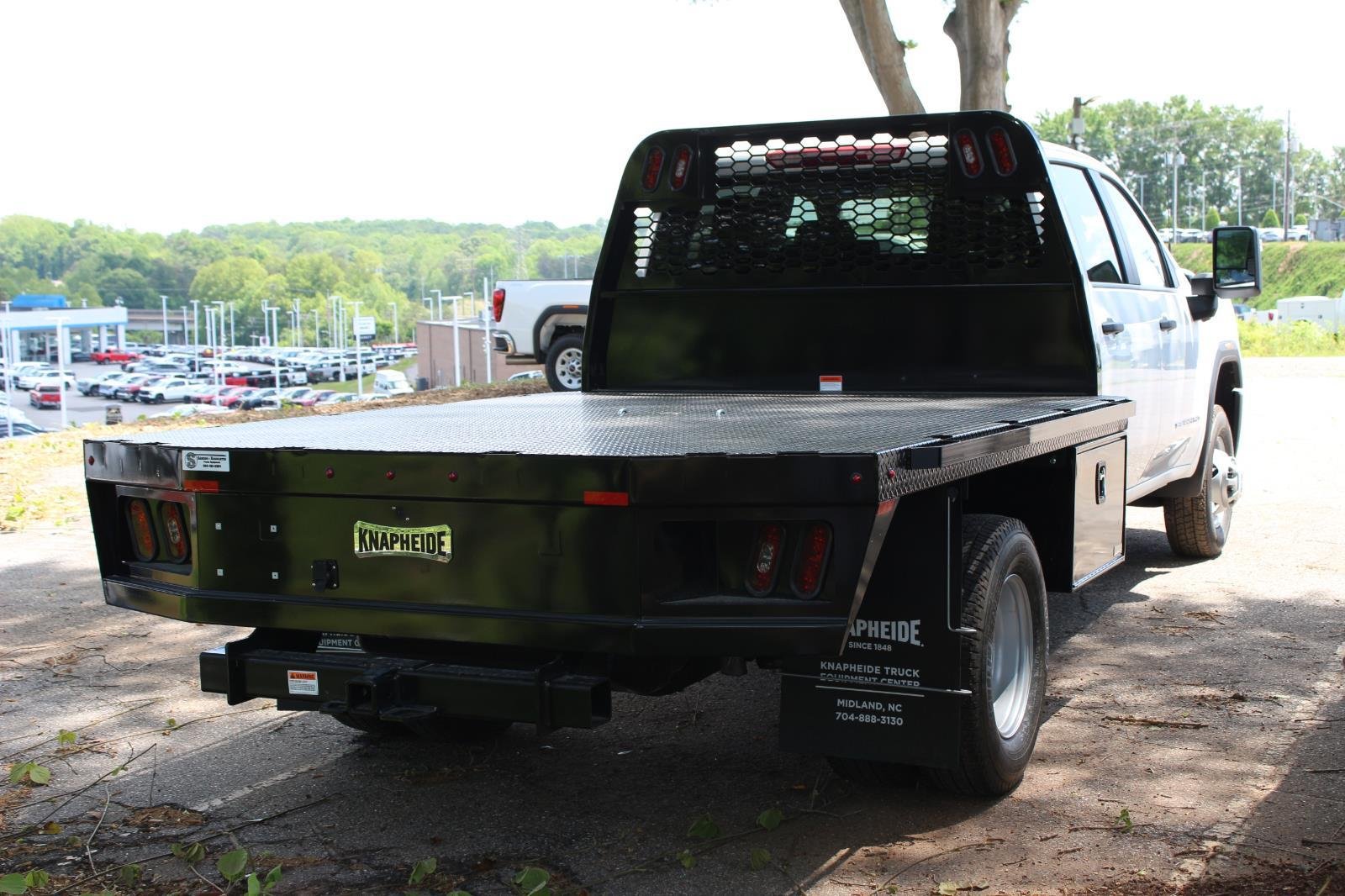New 2026 Summit White GMC Pro image 4