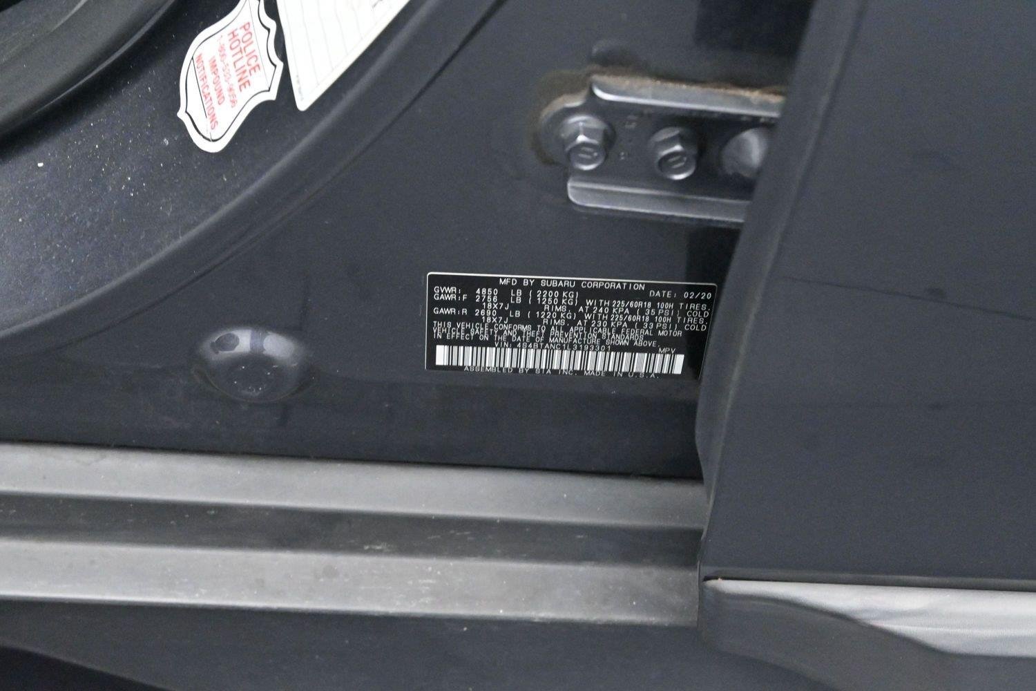 Used 2020 Magnetite Gray Metallic Subaru Limited image 39