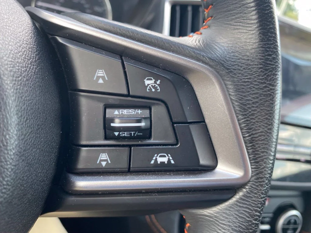 Used 2019 Gray Subaru 2.0i Limited image 29
