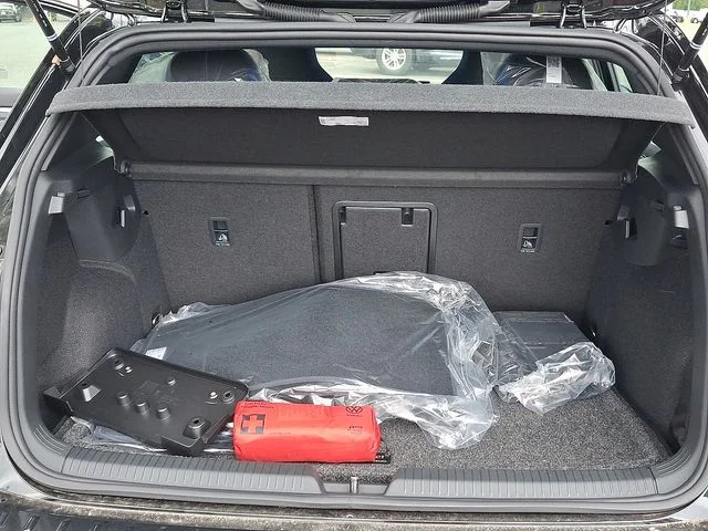 New 2026 Black Volkswagen Base image 15