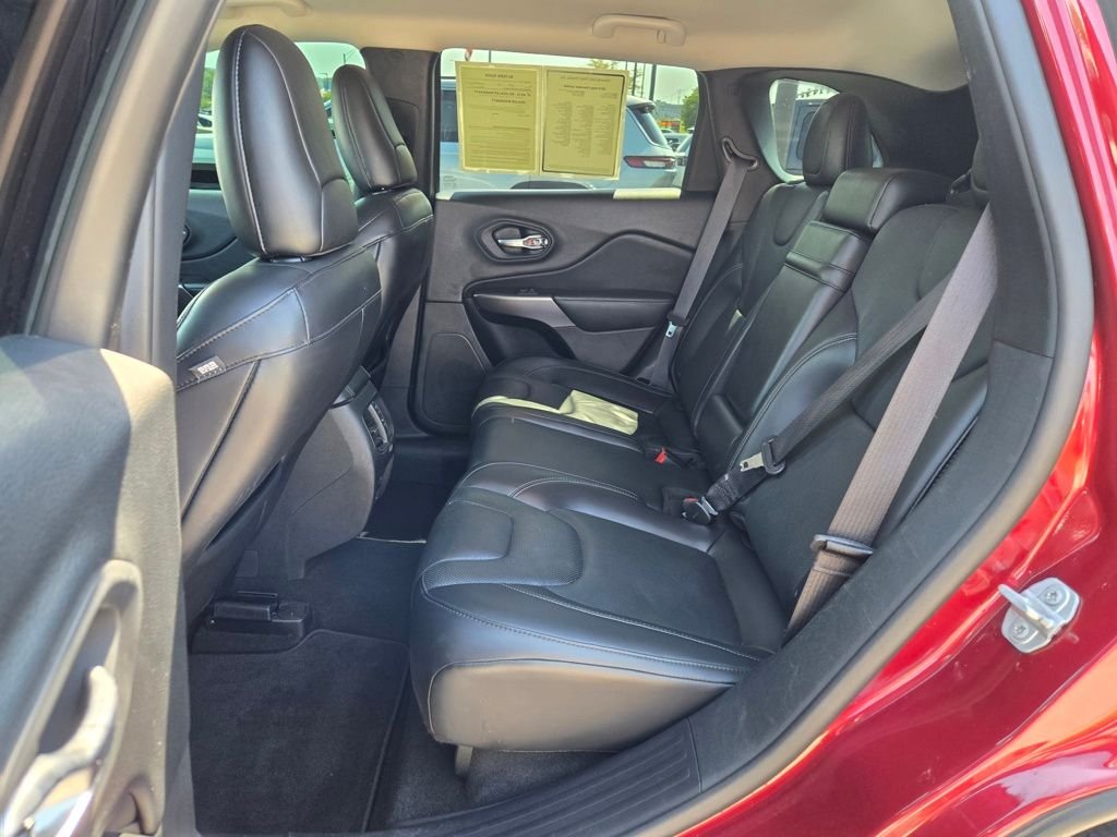 Used 2019 Red Jeep Limited image 27