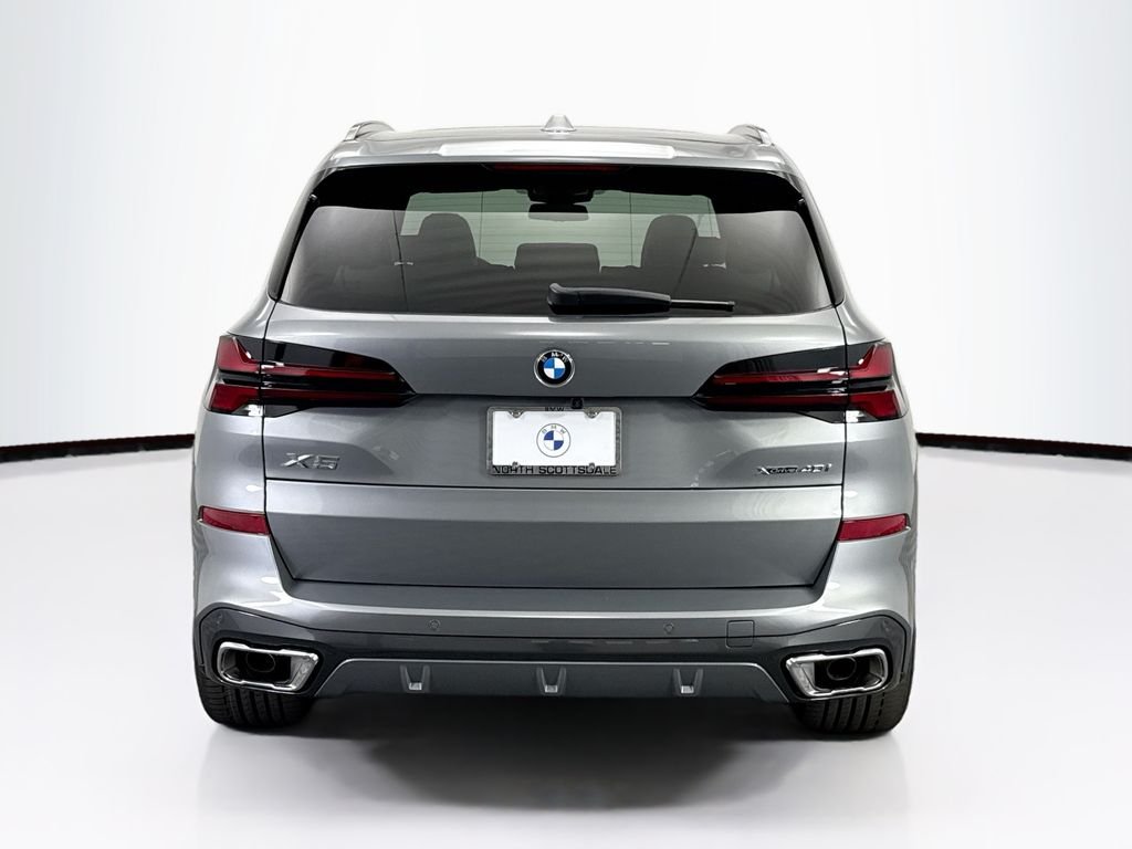 Used 2026 Gray Metallic BMW xDrive40i image 7