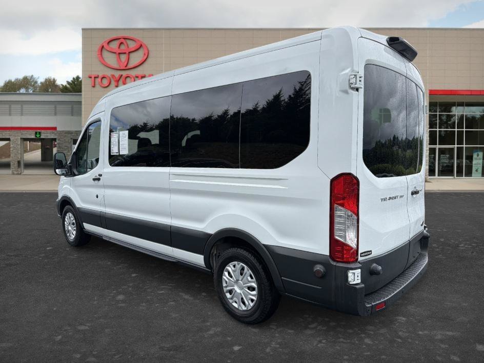Used 2018 Oxford White Ford XLT image 4