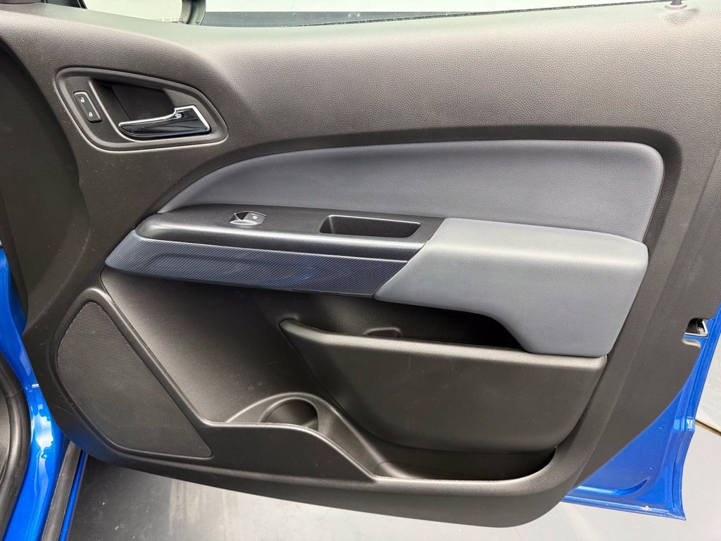 Used 2021 Blue Chevrolet Z71 image 68