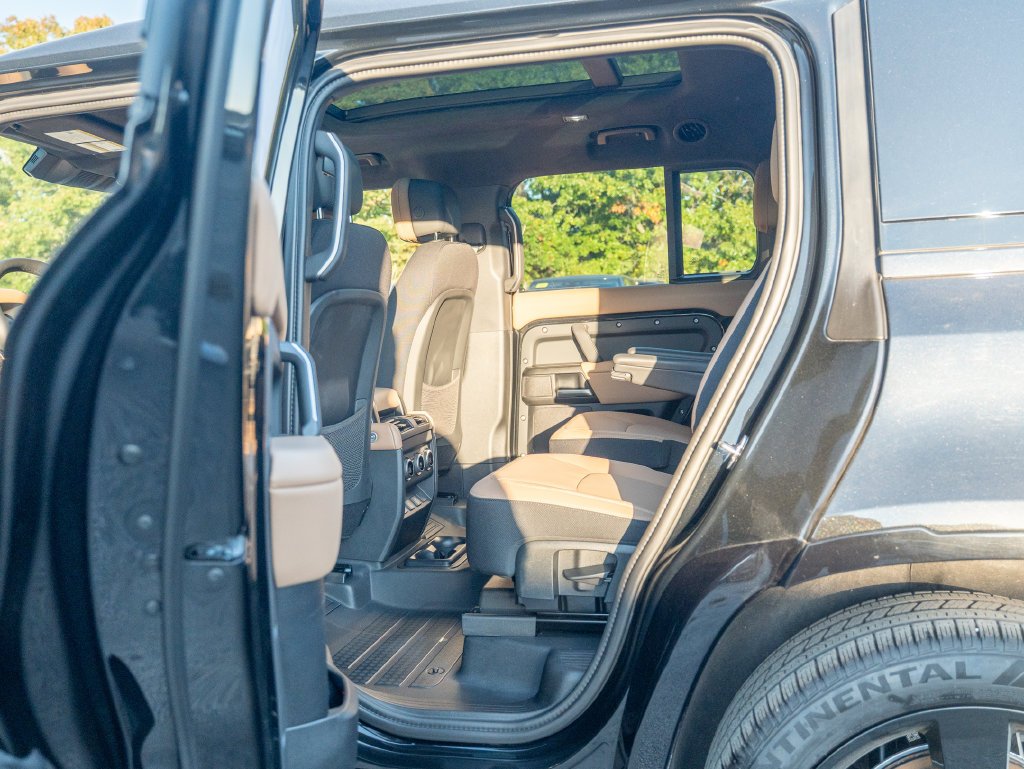 2026 Land Rover Defender V8 - Photo 21