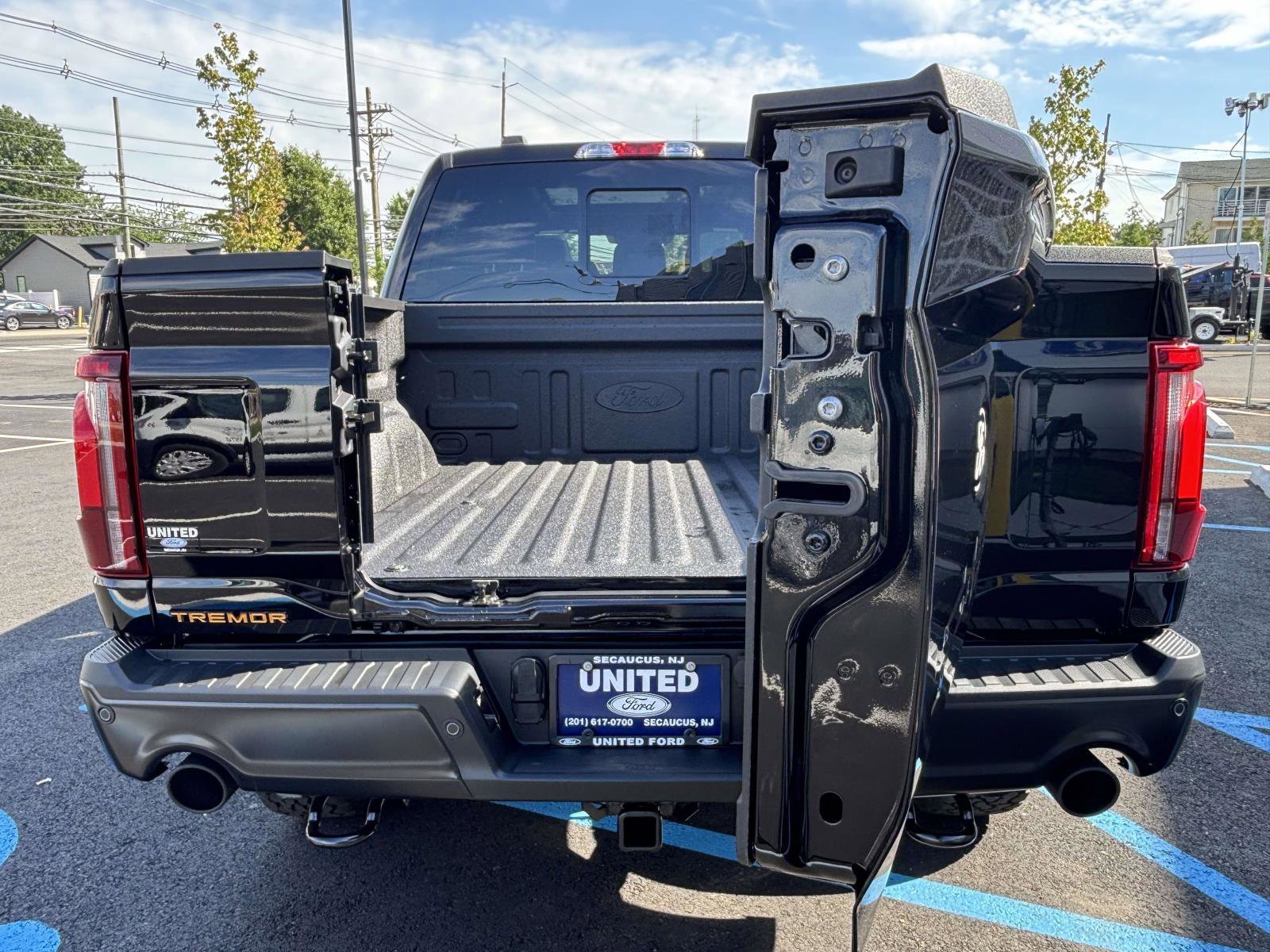 New 2026 Agate Black Metallic Ford Tremor® image 12