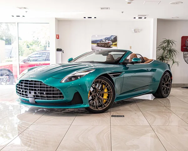 2025 Aston Martin DB12 Volante