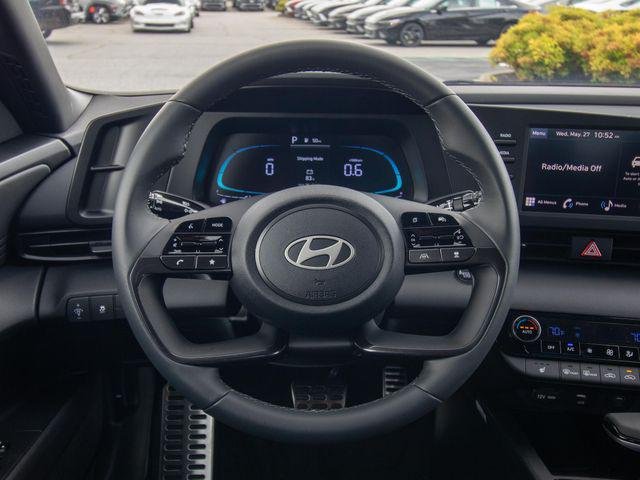 New 2026 White Hyundai SEL Sport Premium image 23