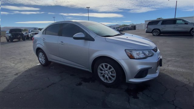 Used 2020 SILVER ICE METALLIC Chevrolet LT image 2