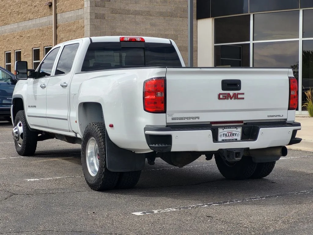 Used 2016 SUMMIT WHITE GMC Denali image 5