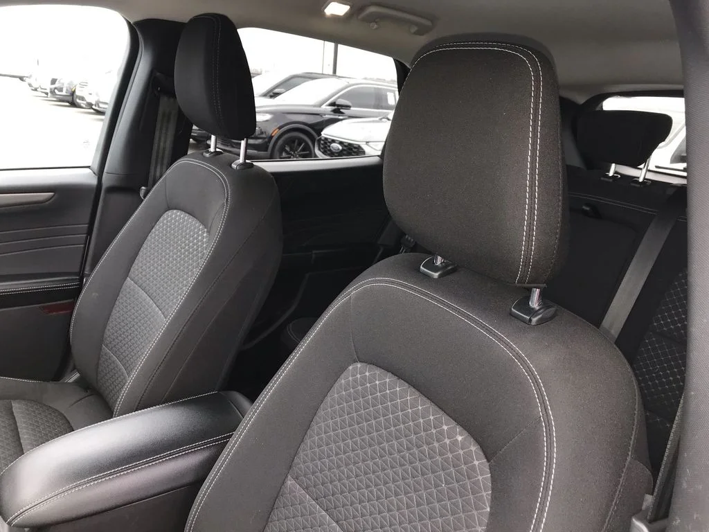 Used 2023 White Ford Active image 11