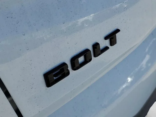 New 2027 Summit White Chevrolet RS image 10