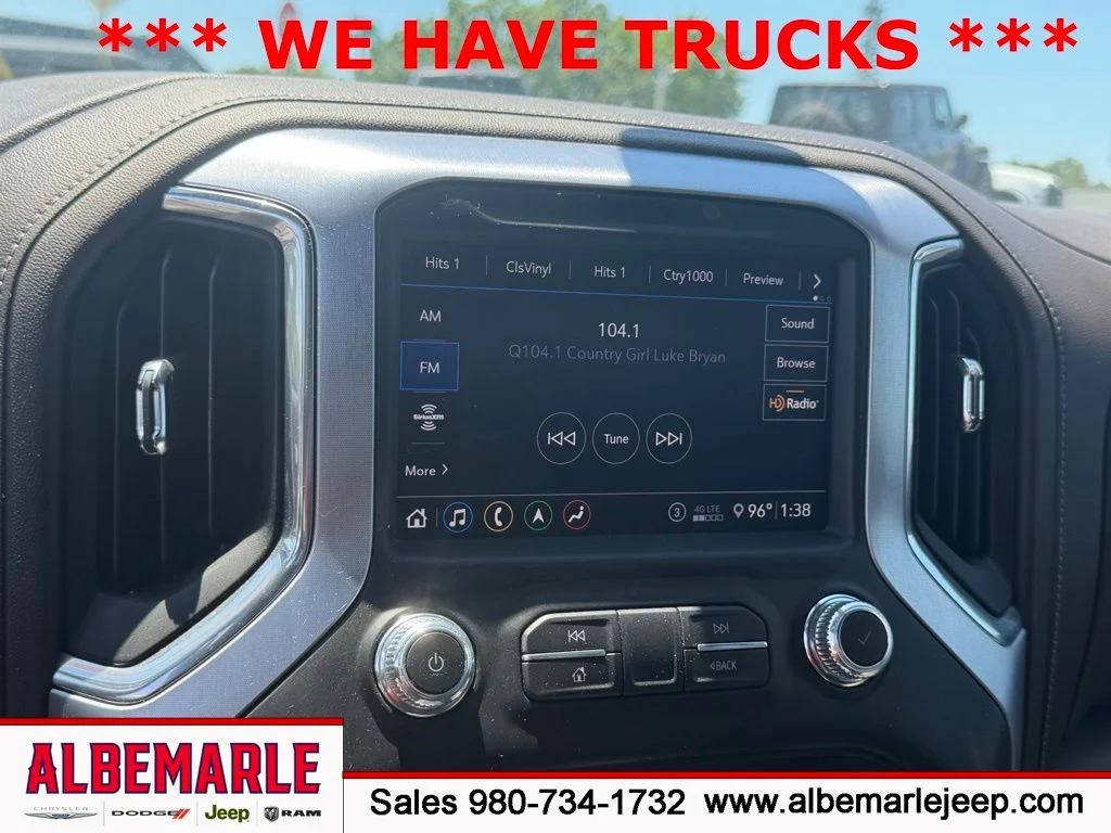 Used 2020 White GMC SLT image 22