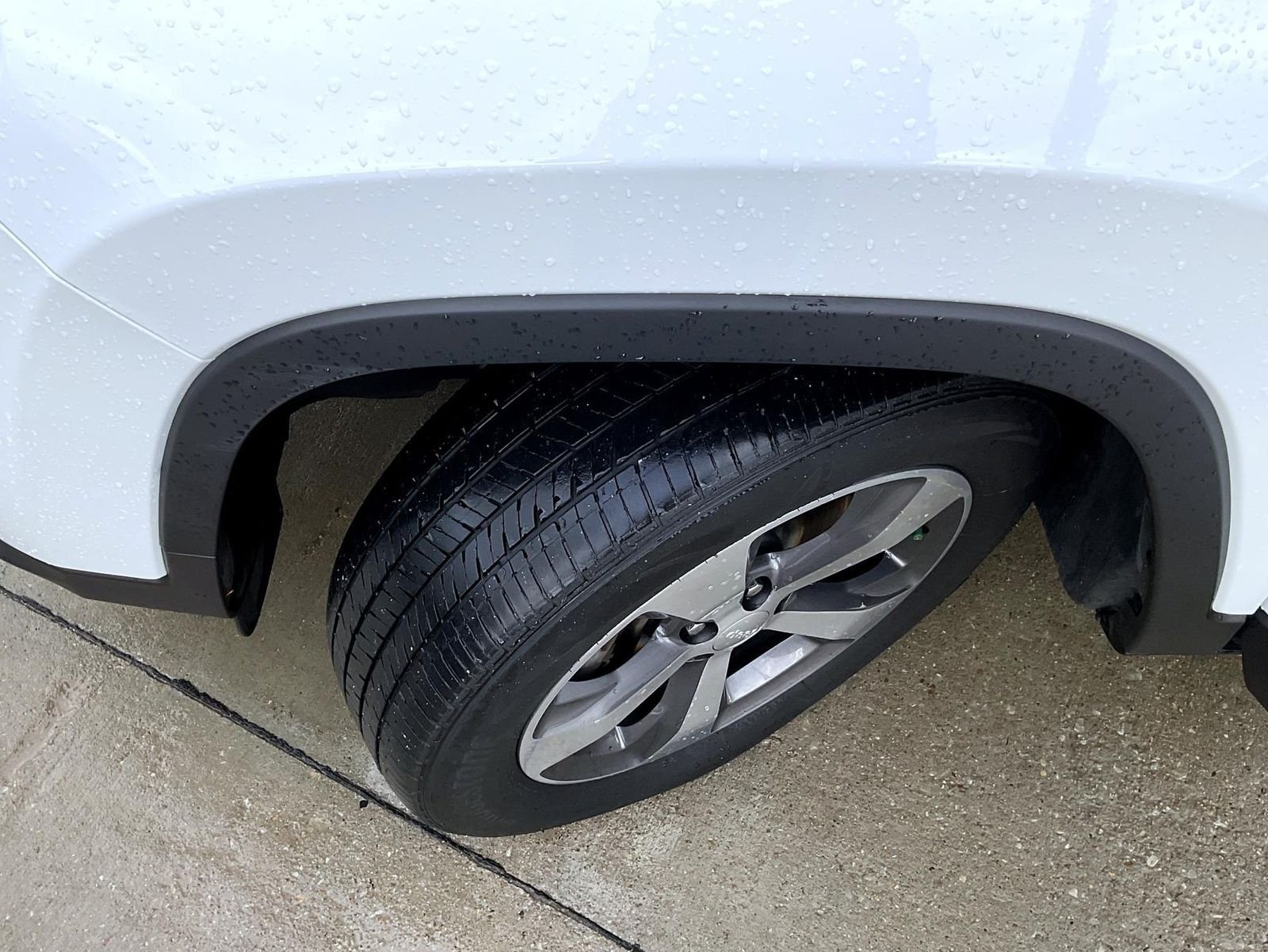 Used 2020 White Jeep Limited image 23