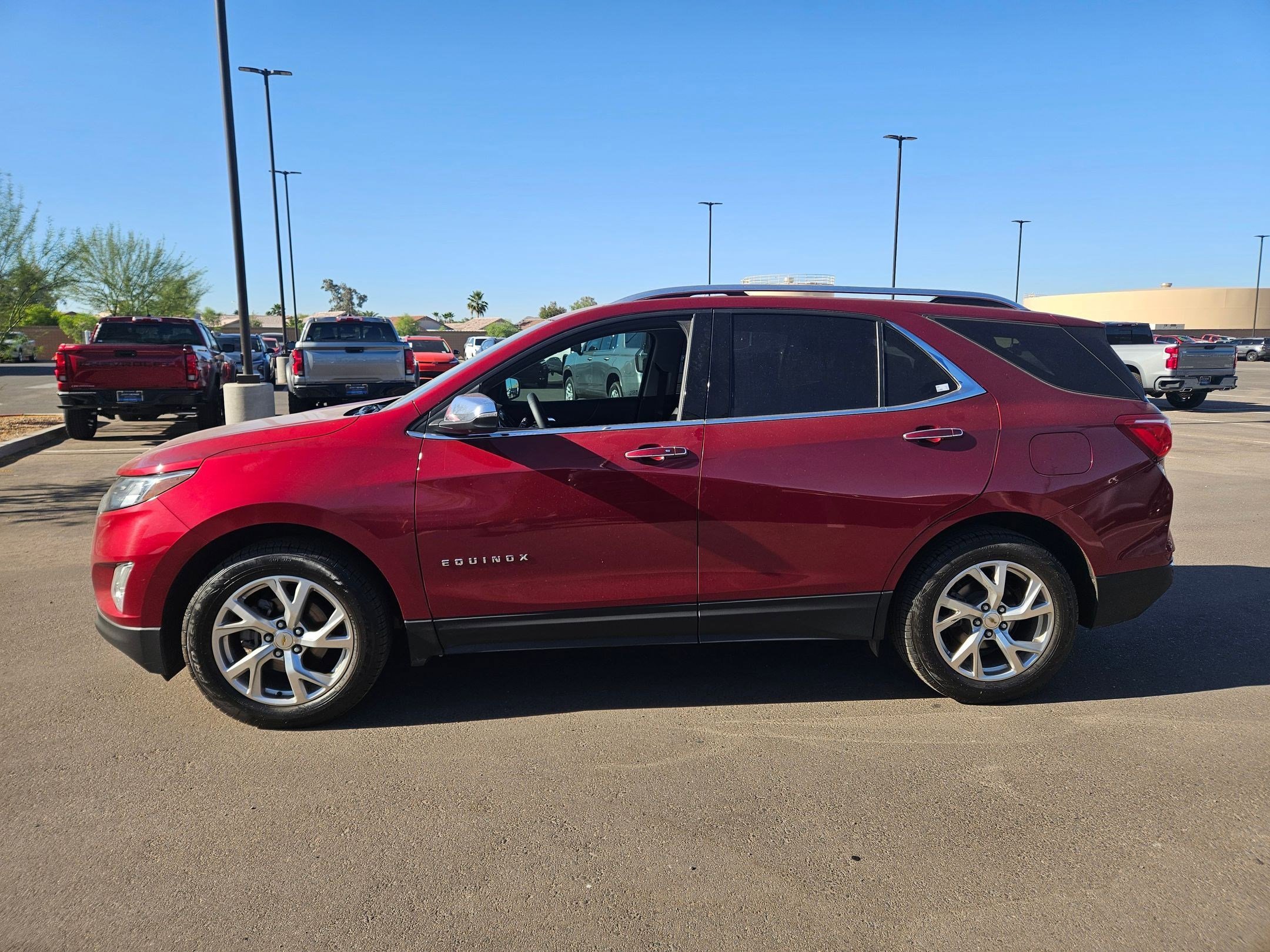 Used 2020 Chevrolet Equinox Premier with VIN 2GNAXNEV2L6265314 for sale in Casa Grande, AZ
