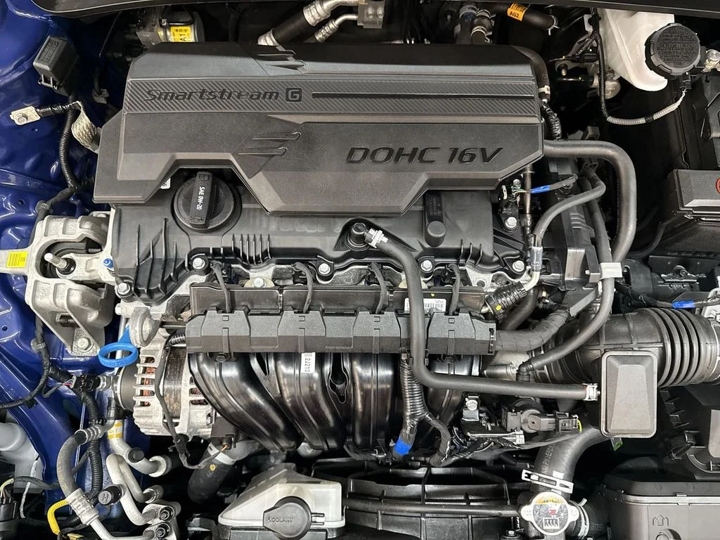 Used 2025 Intense Blue Hyundai SEL Sport image 30